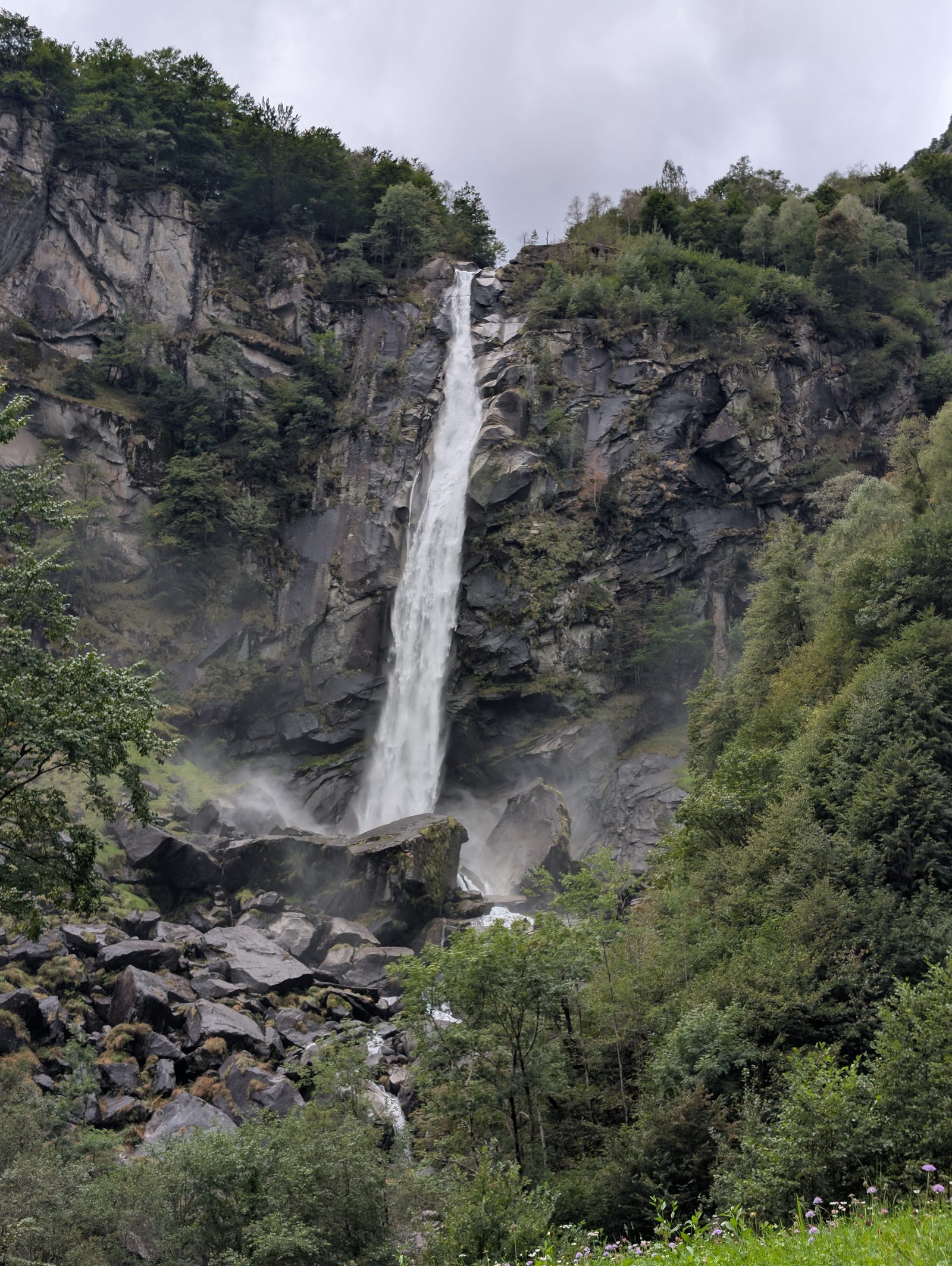 Cascade de Foroglio